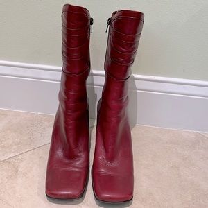 Boots, high calf, deep red, used, size 8 1/2 or 38, some scuffs, detailed front